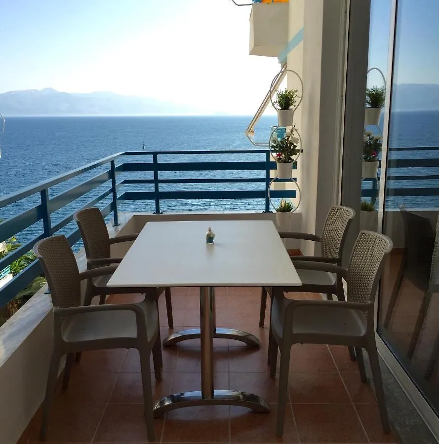 Aquamarine Apartments Саранда 0*,