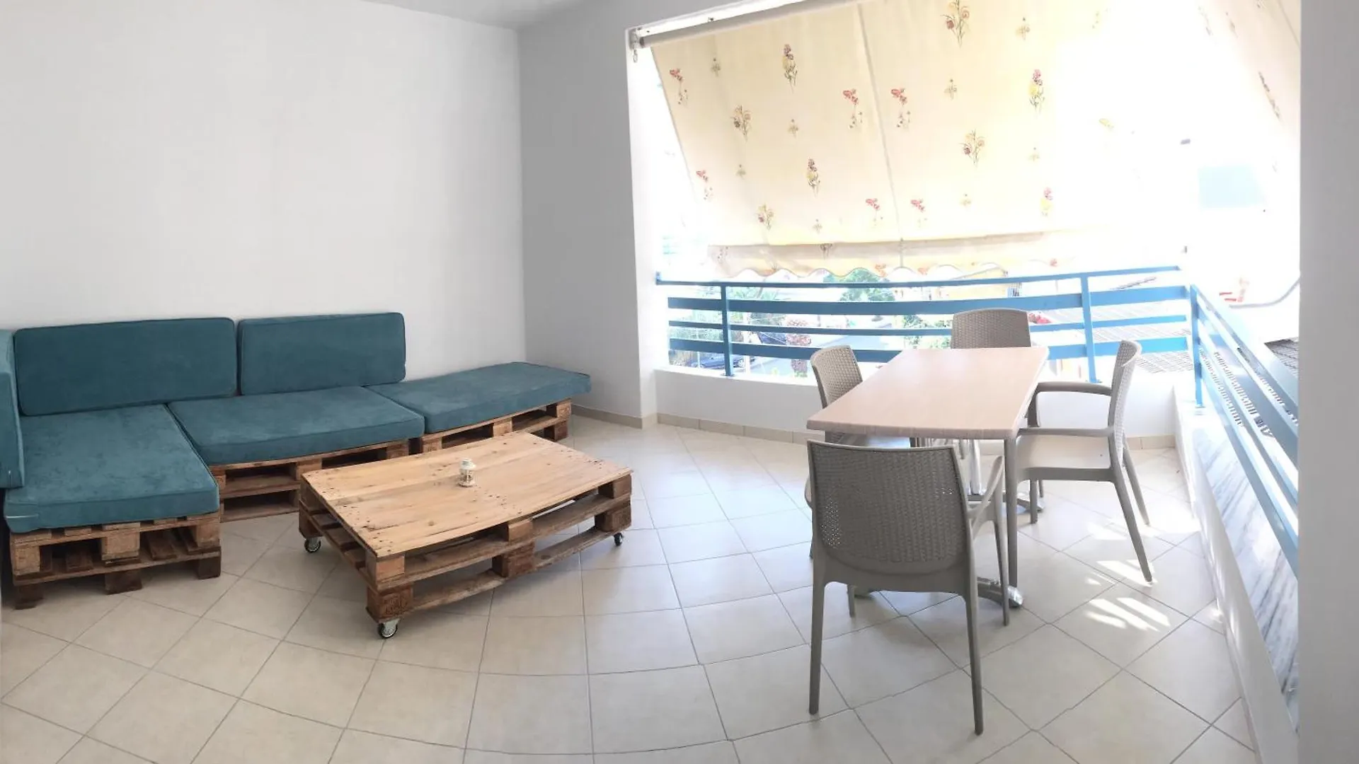 Aquamarine Apartments Саранда 0*,