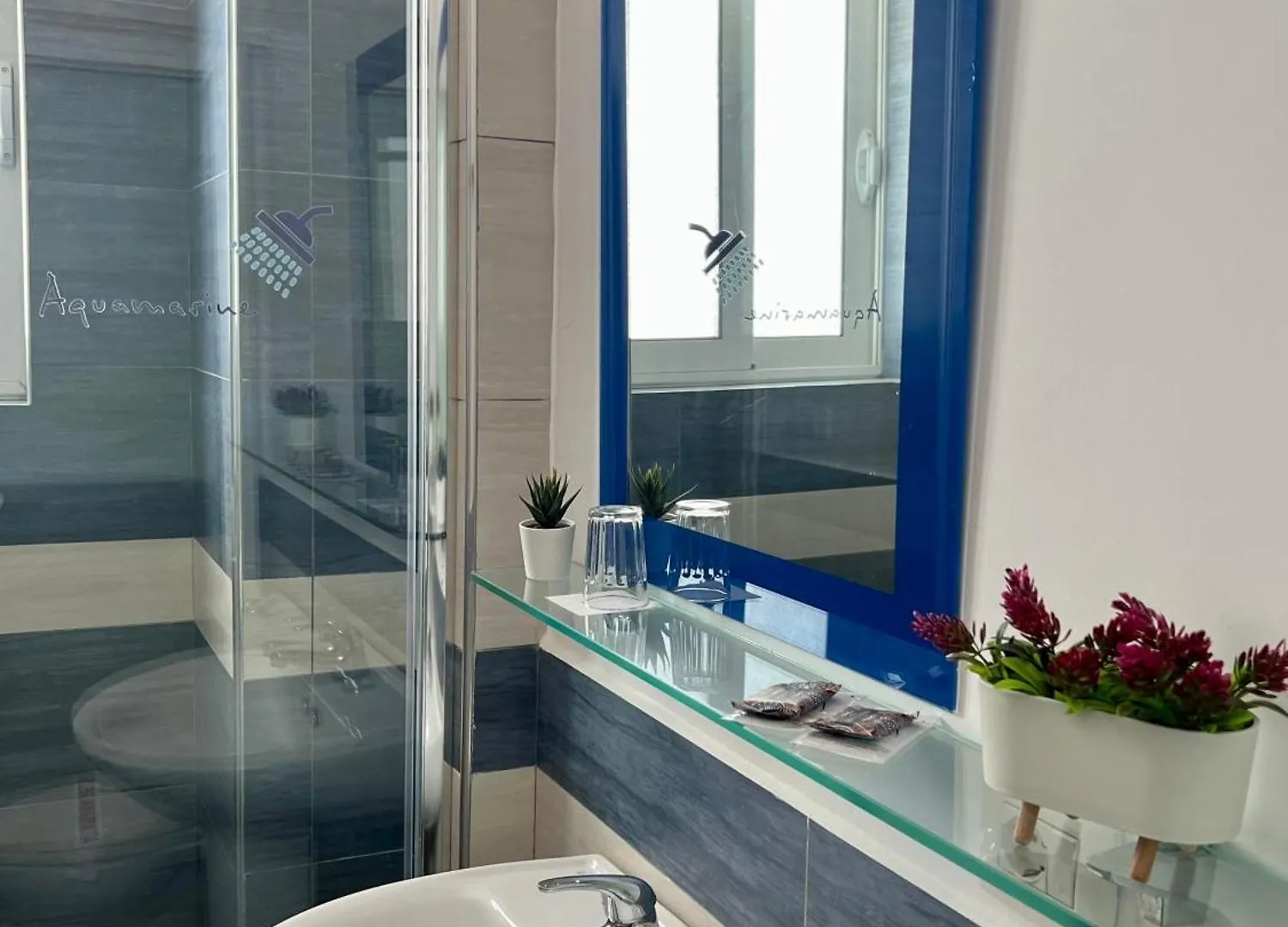 Aquamarine Apartments Саранда 0*,