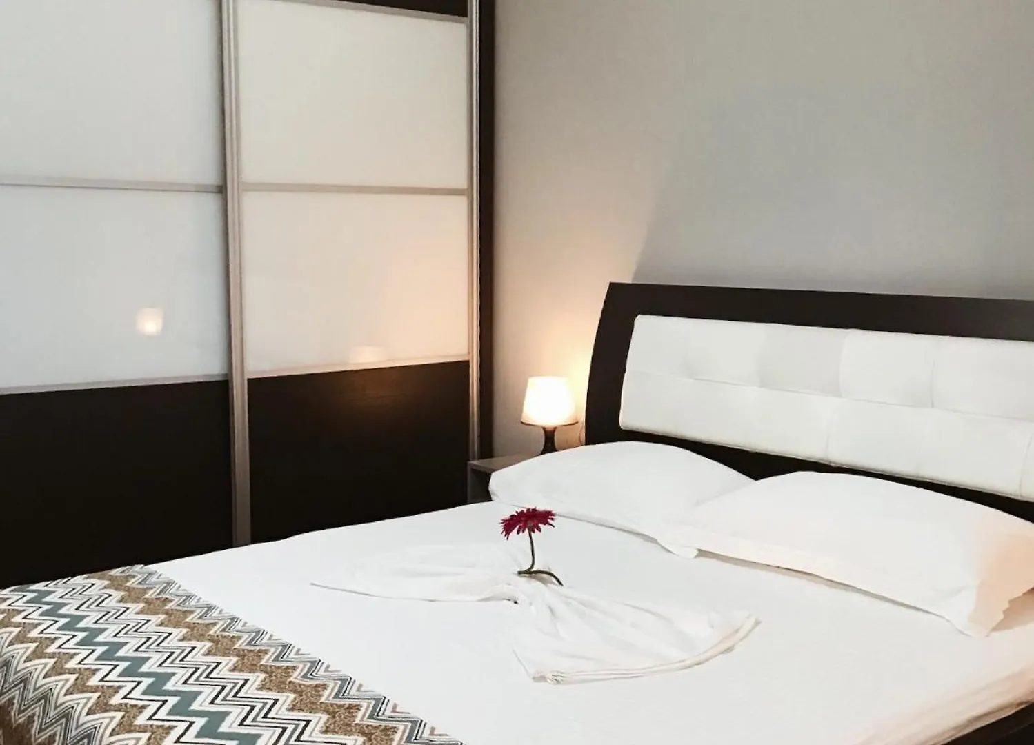 Aquamarine Apartments Sarandë